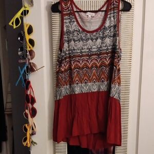 Symmetry Red and Navy Patterned Tunic Top, Large
